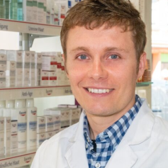 Über Alexander Helm, Gründer und Apotheker